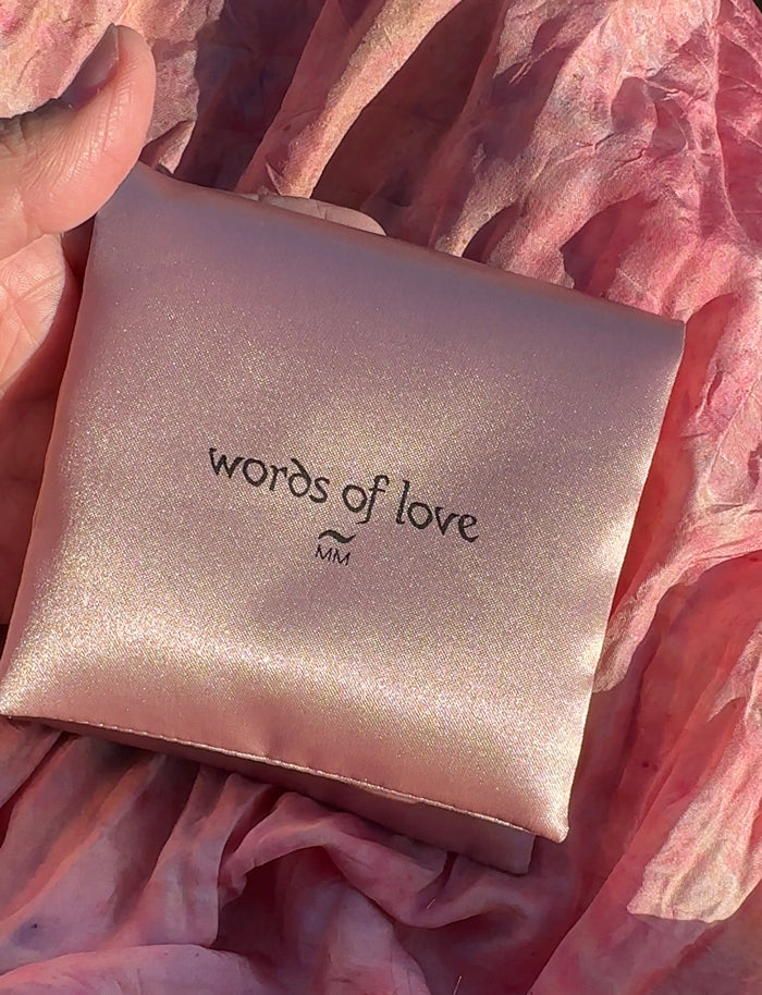 WORDS OF LOVE CARD SET