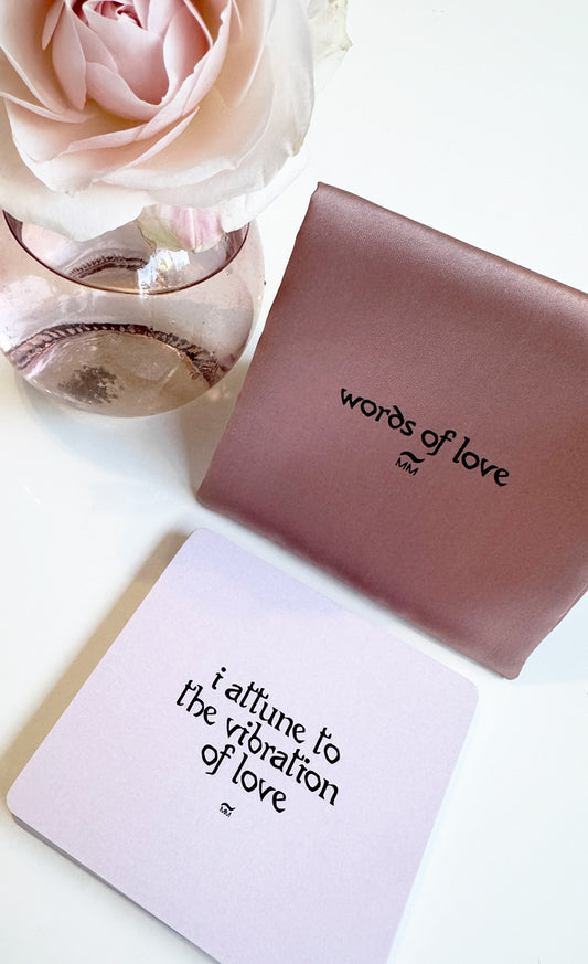 WORDS OF LOVE CARD SET