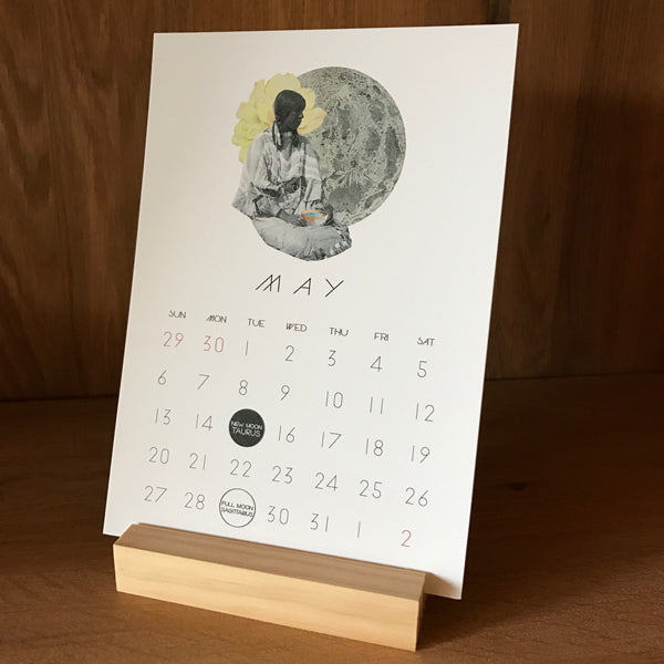 *2018* MYSTIC MAMMA Desk Calendar